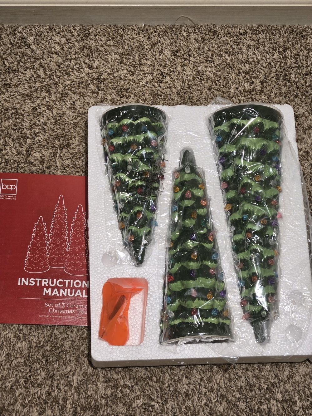 Set of 3 Green Pre-Lit LED Ceramic Artificial X-mas Trees with 18-Multicolors - Picture 2 of 5
